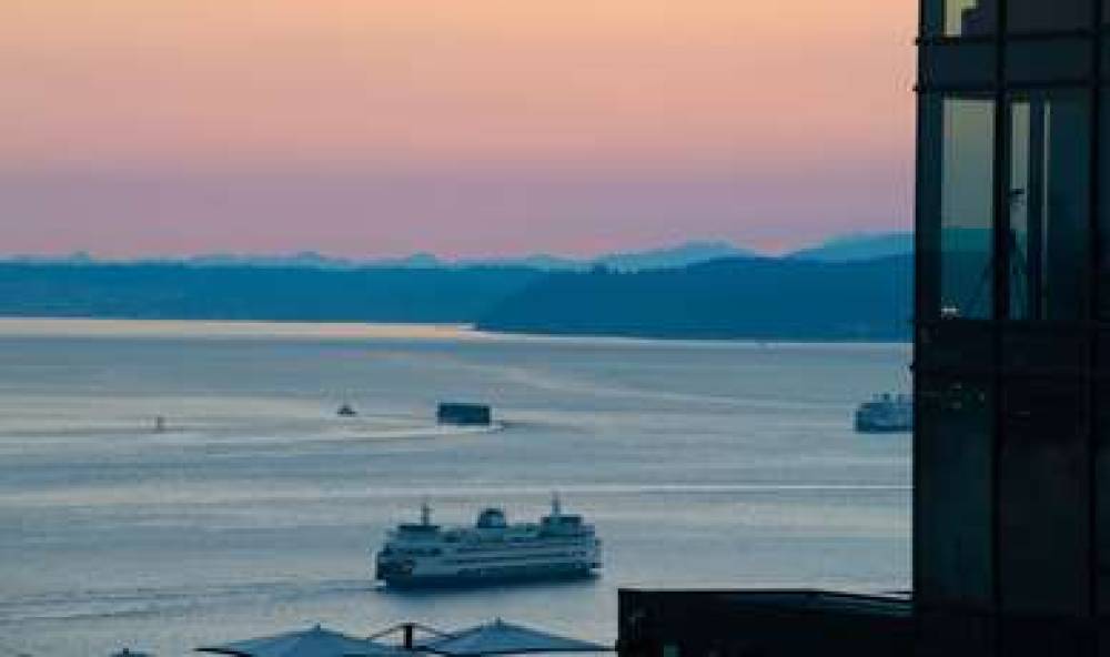 Charter Hotel Seattle Curio By Hilt