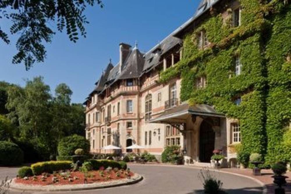 CHATEAU DE MONTVILLARGENNE 1