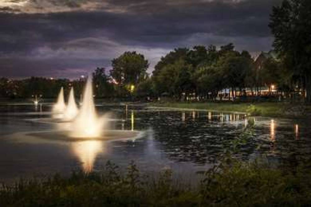 CHATEAU VAUDREUIL HOTEL AND SUITES 2