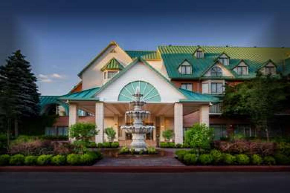 CHATEAU VAUDREUIL HOTEL AND SUITES 4