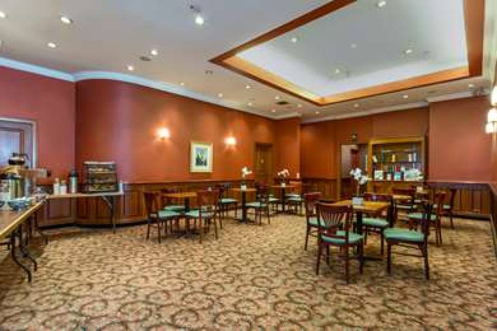 CHELSEA SAVOY HOTEL 2