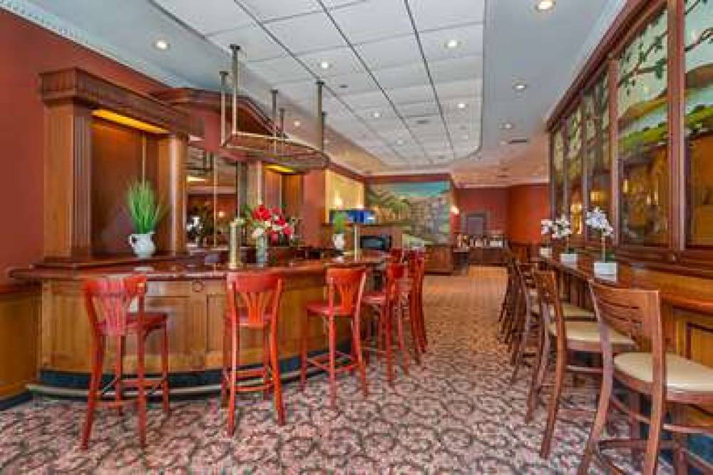 CHELSEA SAVOY HOTEL 5