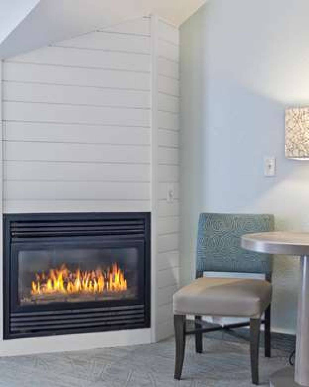 Cherry Tree Inn And Suites 5