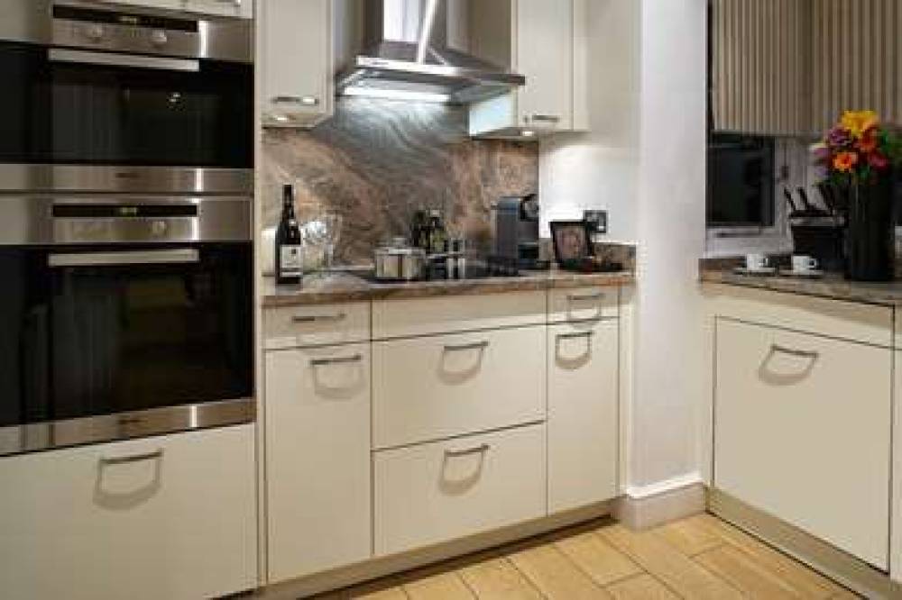 CHEVAL KNIGHTSBRIDGE 8