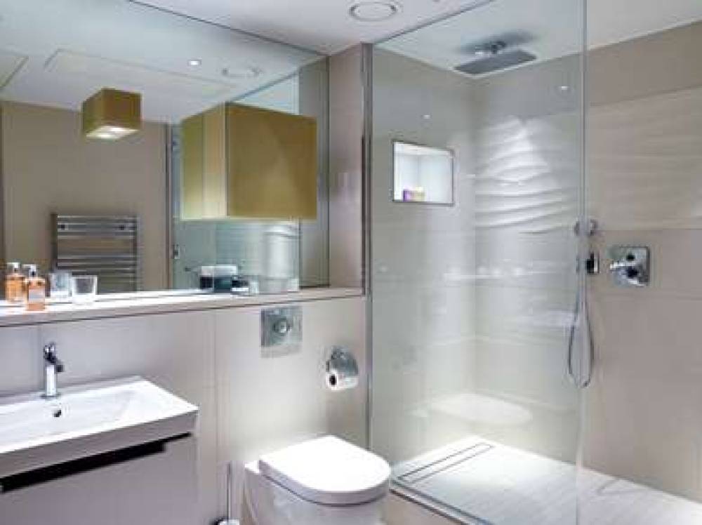 CHEVAL THREE QUAYS 9