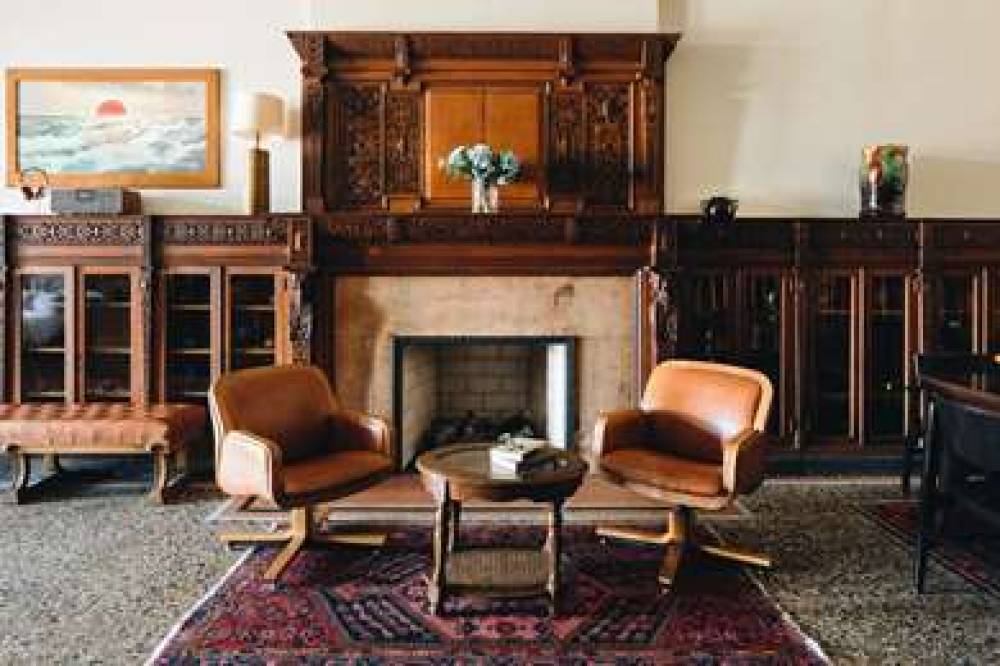 CHICAGO ATHLETIC ASSOCIATION HOTEL 8
