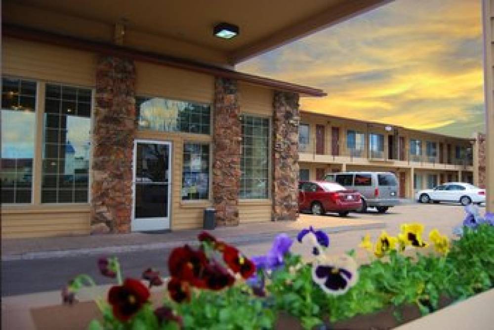 Cimarron Inn And Suites