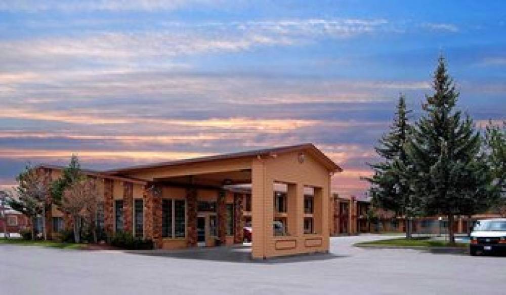 CIMARRON INN AND SUITES 1