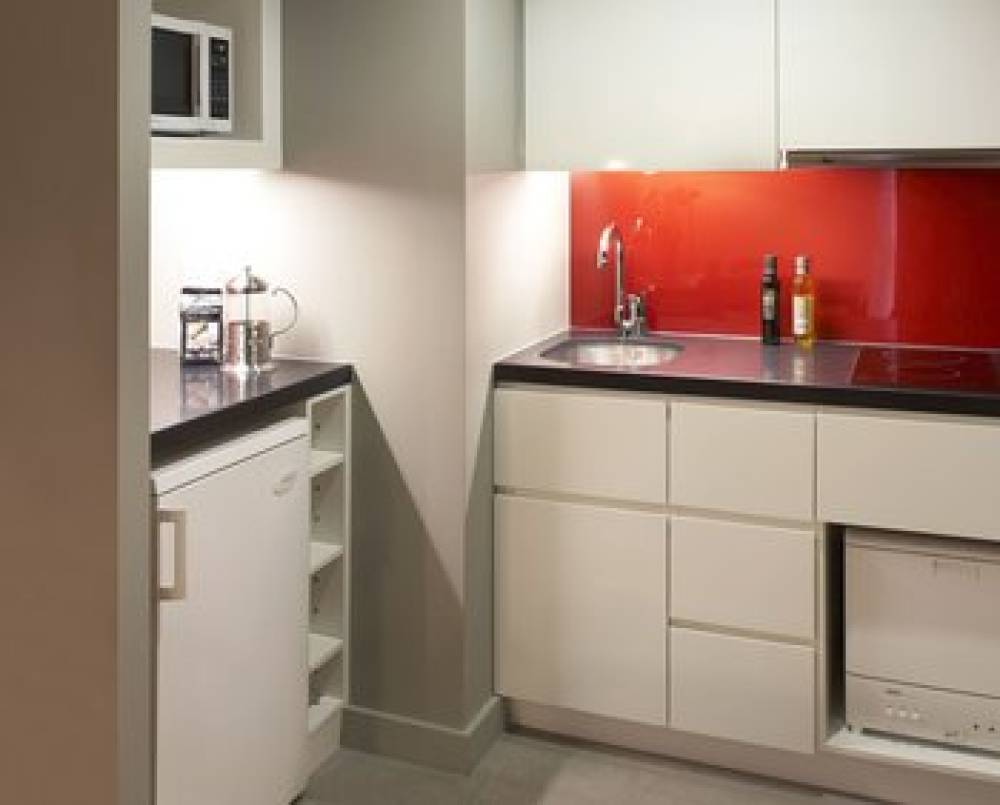 Citadines Trafalgar Square London 6