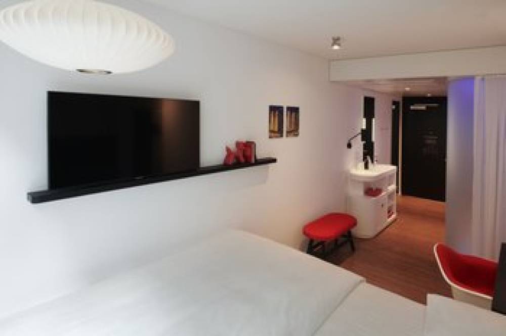 CITIZENM CHICAGO DOWNTOWN 8