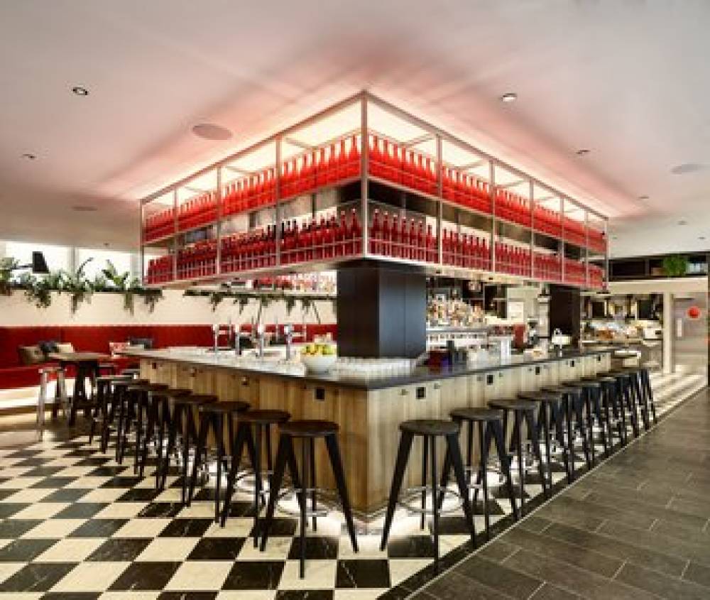 CITIZENM LONDON VICTORIA 10