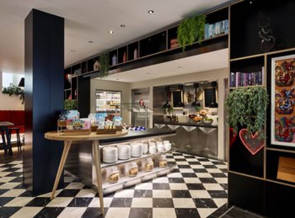 CITIZENM LONDON VICTORIA 9