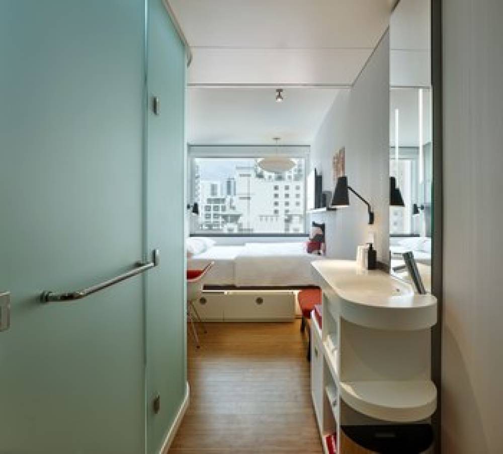 CITIZENM MIAMI BRICKELL 3