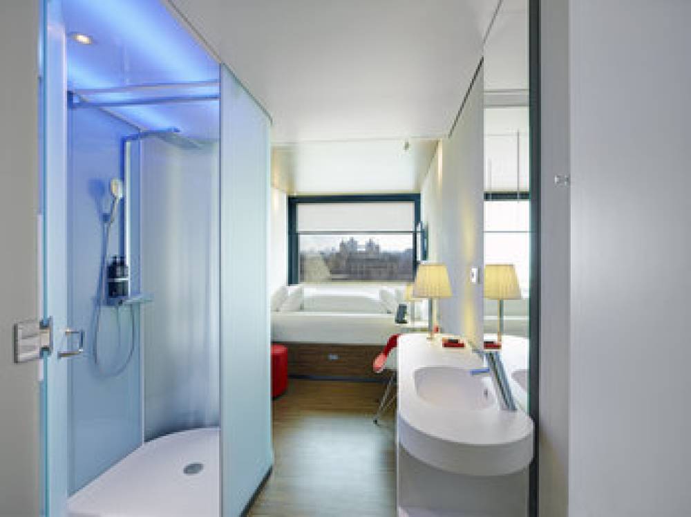 CITIZENM TOWER OF LONDON 3