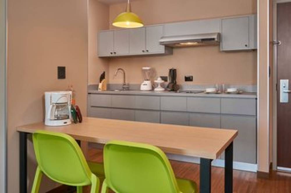 CITY SUITES TIJUANA RIO 5