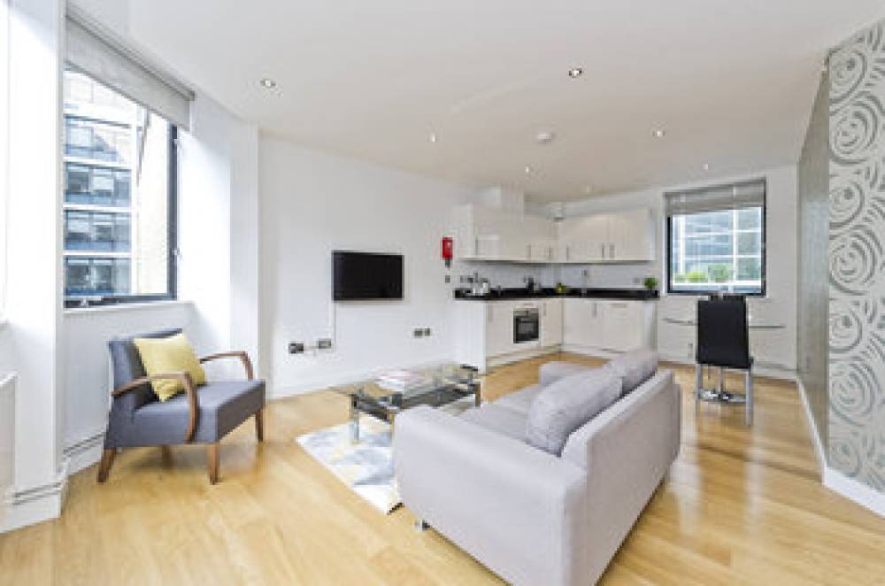 CITY2STAY RED LION COURT 8