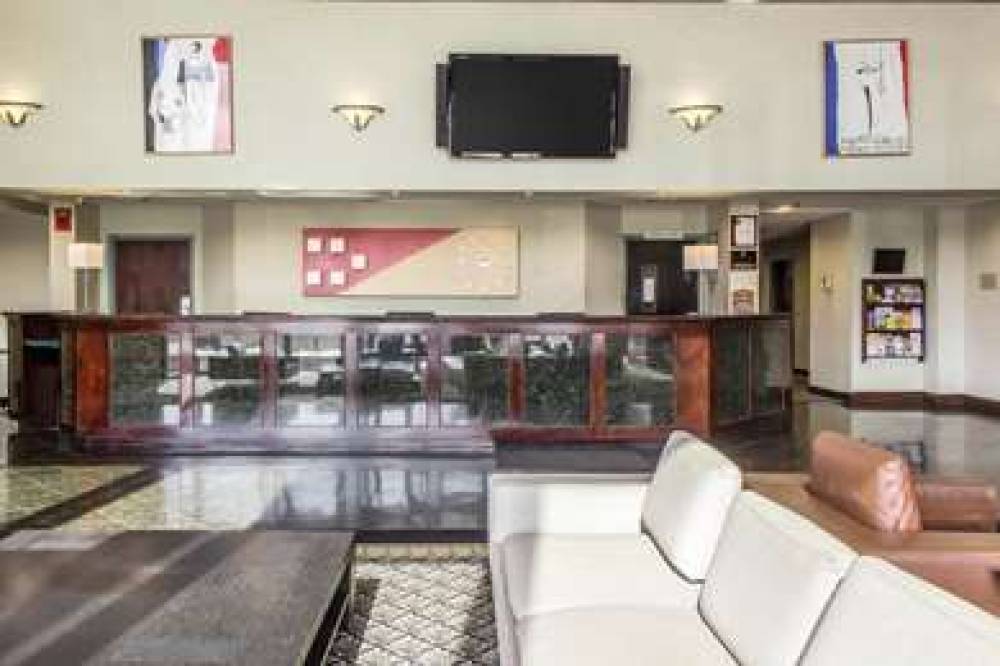 CLARION HOTEL AND CONFERENCE CENTER 2