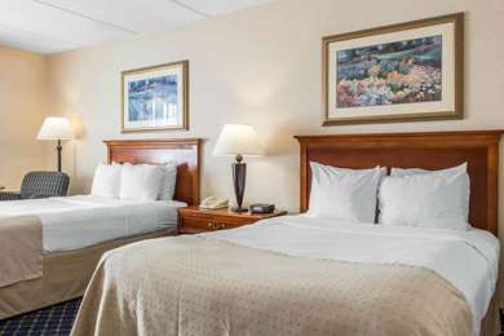 CLARION HOTEL AND CONFERENCE CENTER 8