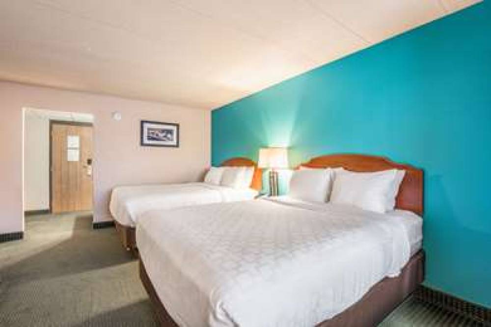 Clarion Hotel And Convention Center 6