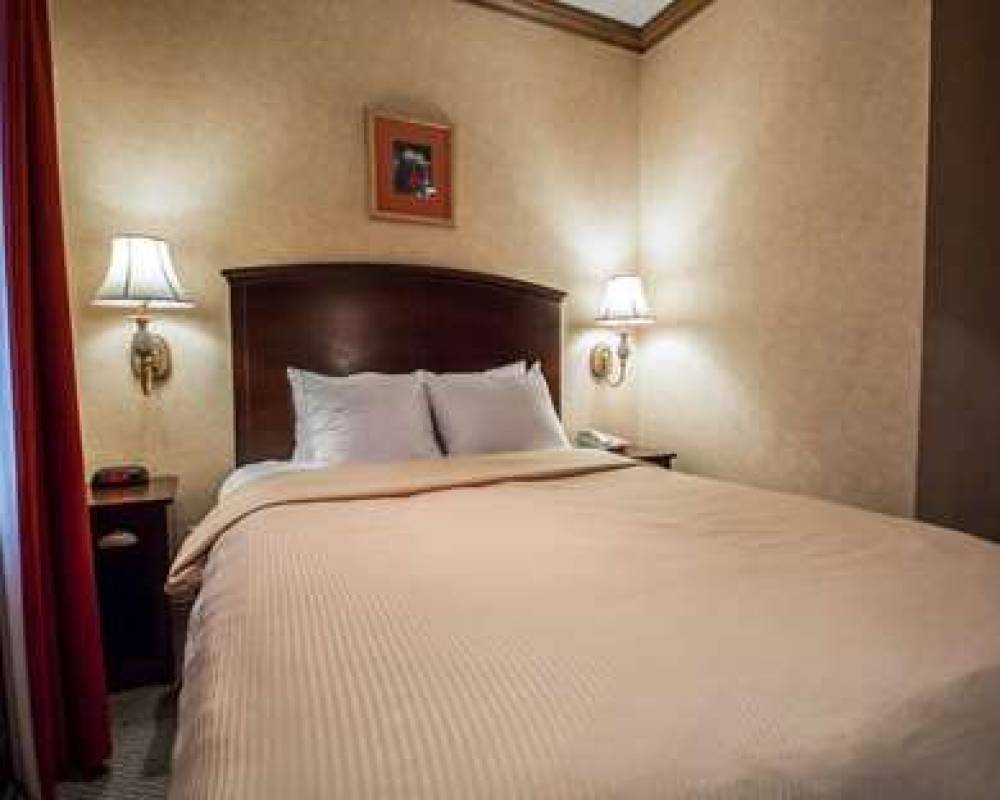 Clarion Hotel Park Avenue 10