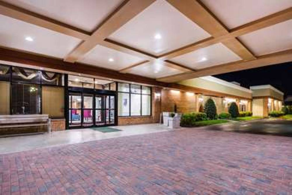 CLARION HOTEL WILLIAMSBURG I-64 3