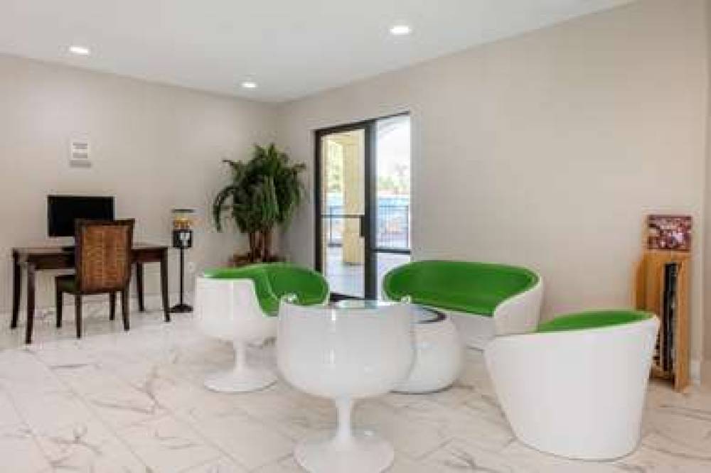 CLARION INN AND SUITES 5