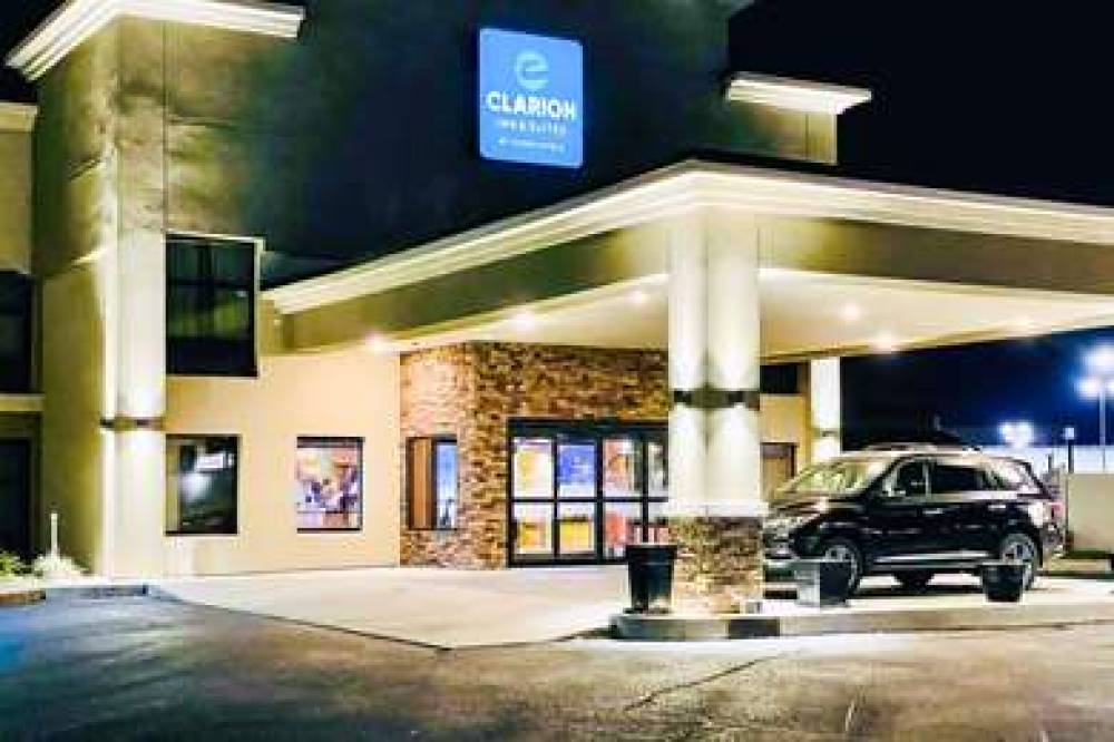 CLARION INN AND SUITES EVANSVILLE 3