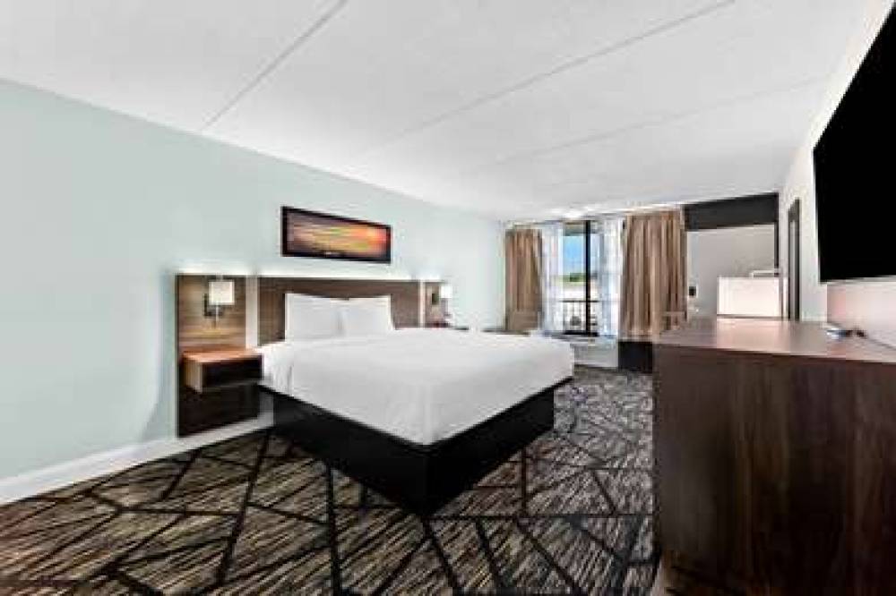 CLARION INN AND SUITES NEAR THE LEC 9