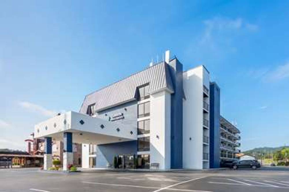 CLARION INN AND SUITES NEAR THE LEC 7