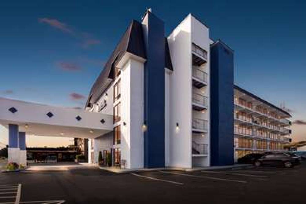 Clarion Inn And Suites Near The Lec