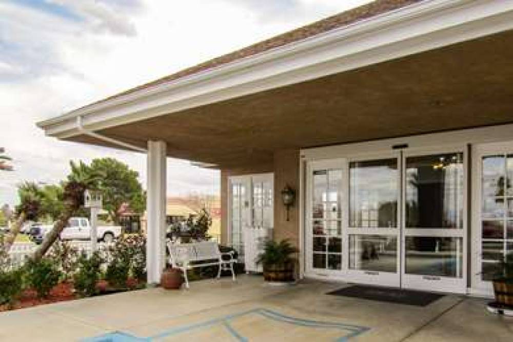 Clarion Inn