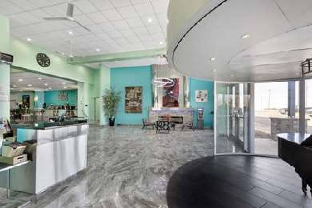 CLARION INN DES MOINES AIRPORT 5