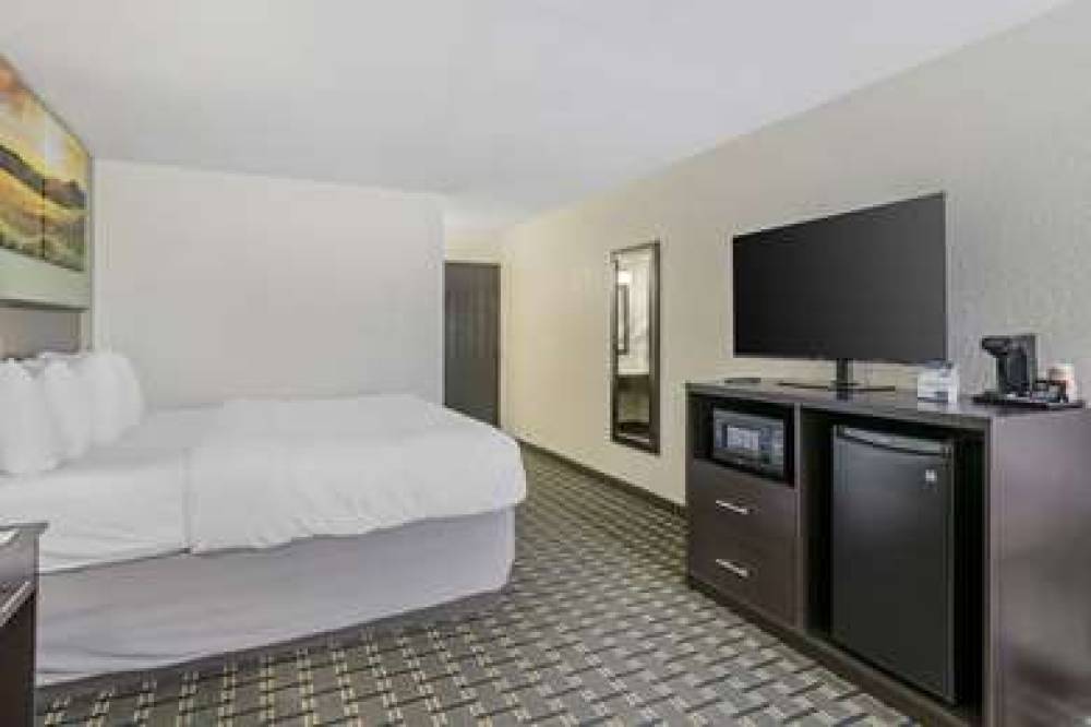 CLARION POINTE JASPER 10