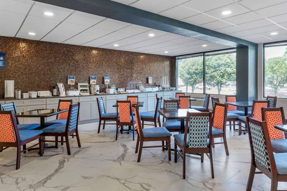 CLARION POINTE RALEIGH 10