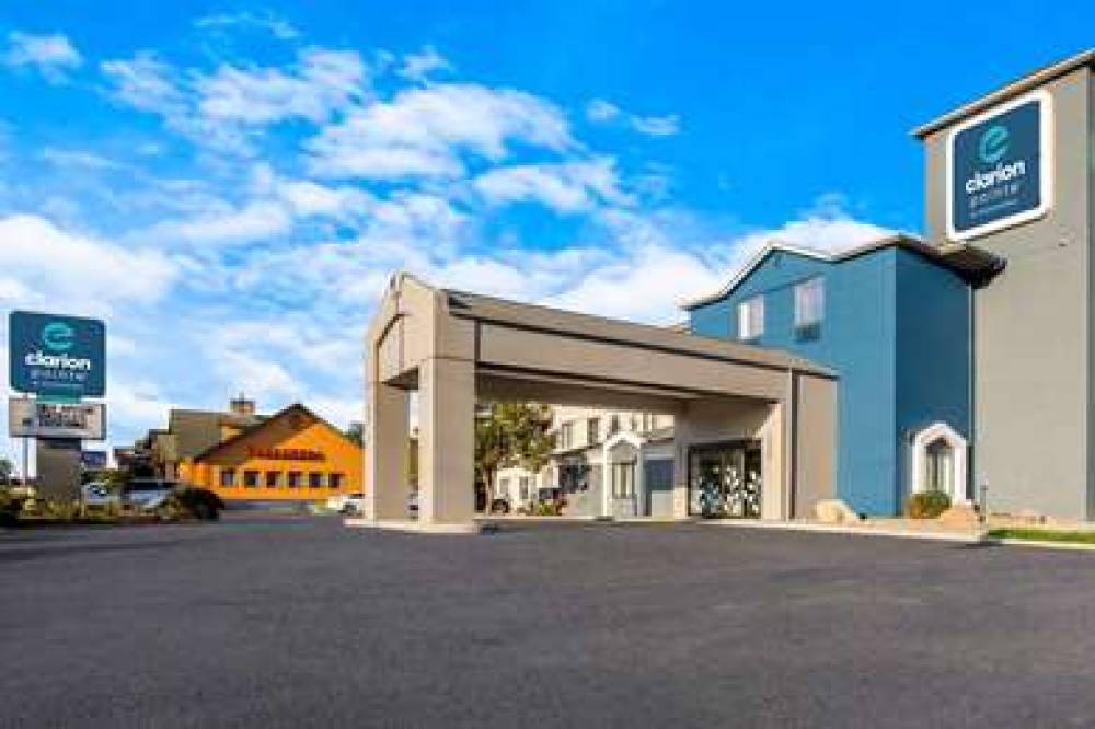 CLARION POINTE SEVIERVILLE-PIGEON F 5