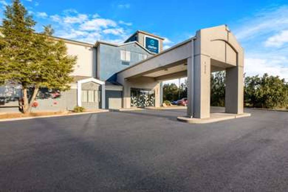 CLARION POINTE SEVIERVILLE-PIGEON F 6