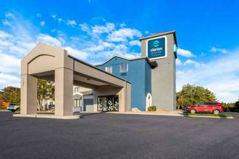CLARION POINTE SEVIERVILLE-PIGEON F 7