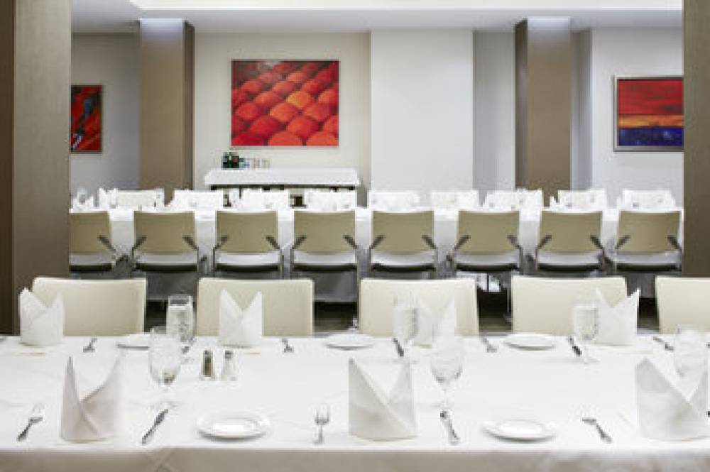 Club Quarters, Grand Central 10