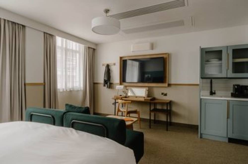 Club Quarters, London City 9
