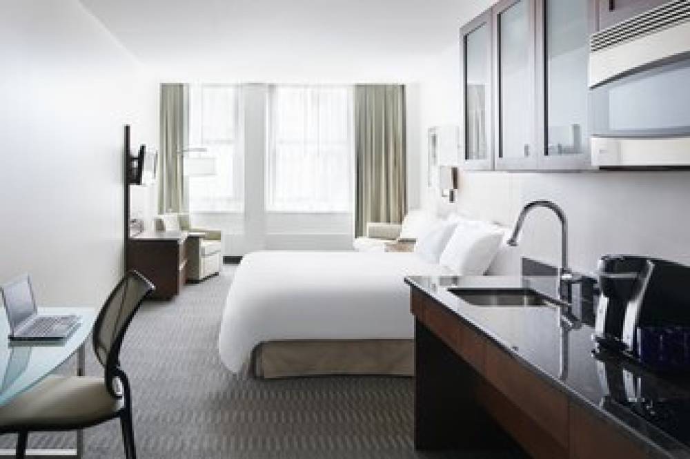 Club Quarters Wacker At Michig 9