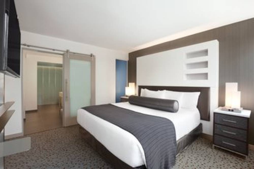 CLUB WYNDHAM CHICAGO RIVERFRONT 6