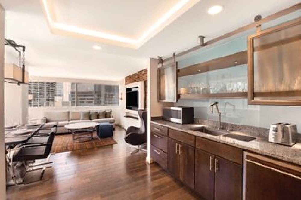 CLUB WYNDHAM CHICAGO RIVERFRONT 9