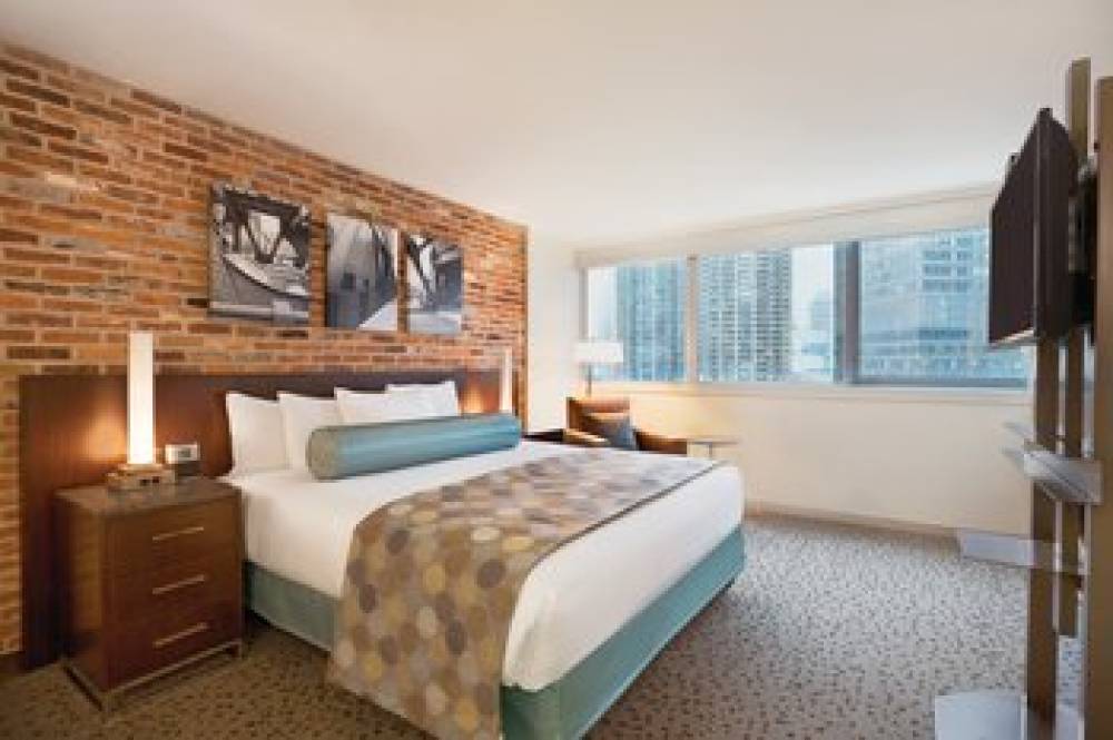 CLUB WYNDHAM CHICAGO RIVERFRONT 4