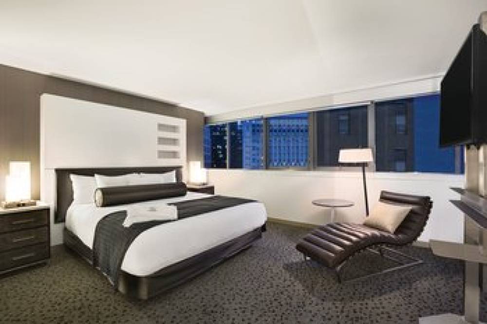 CLUB WYNDHAM CHICAGO RIVERFRONT 8