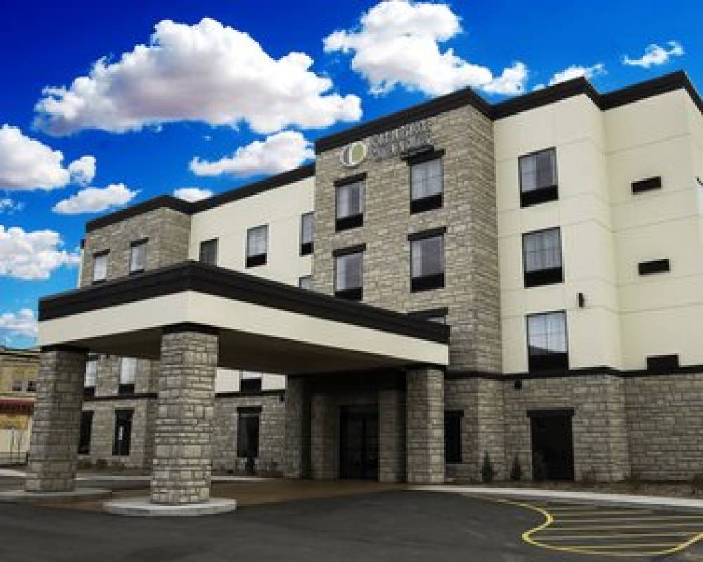 COBBLESTONE HOTEL TWO RIVERS 10