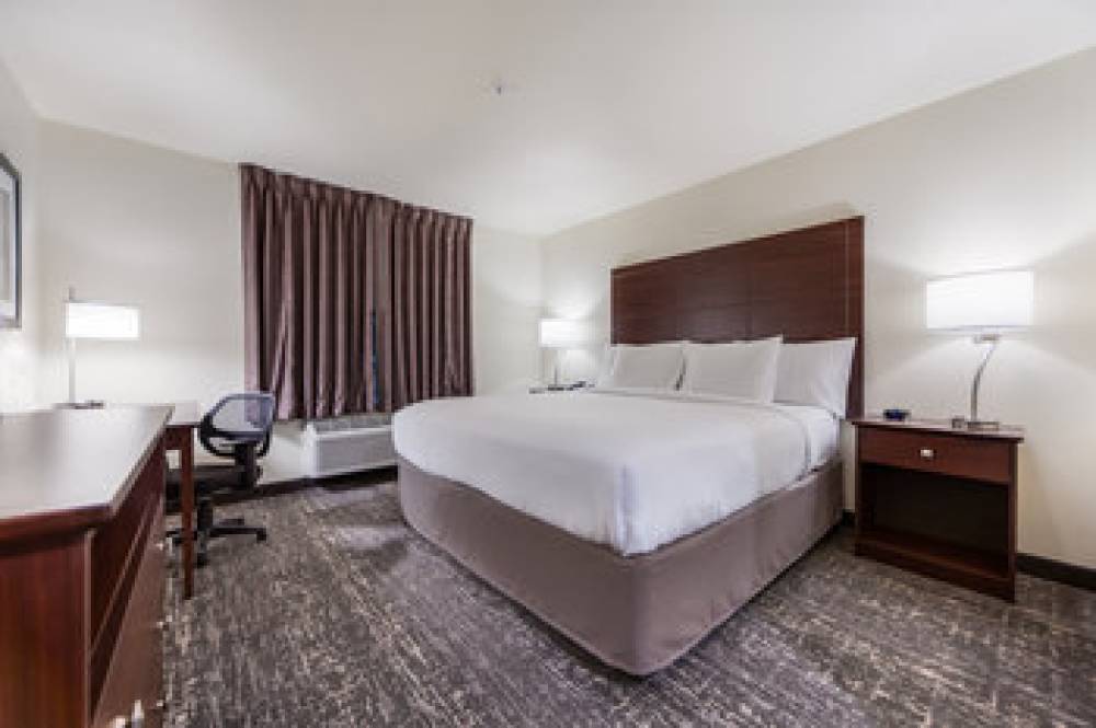 COBBLESTONE HOTEL TWO RIVERS 1