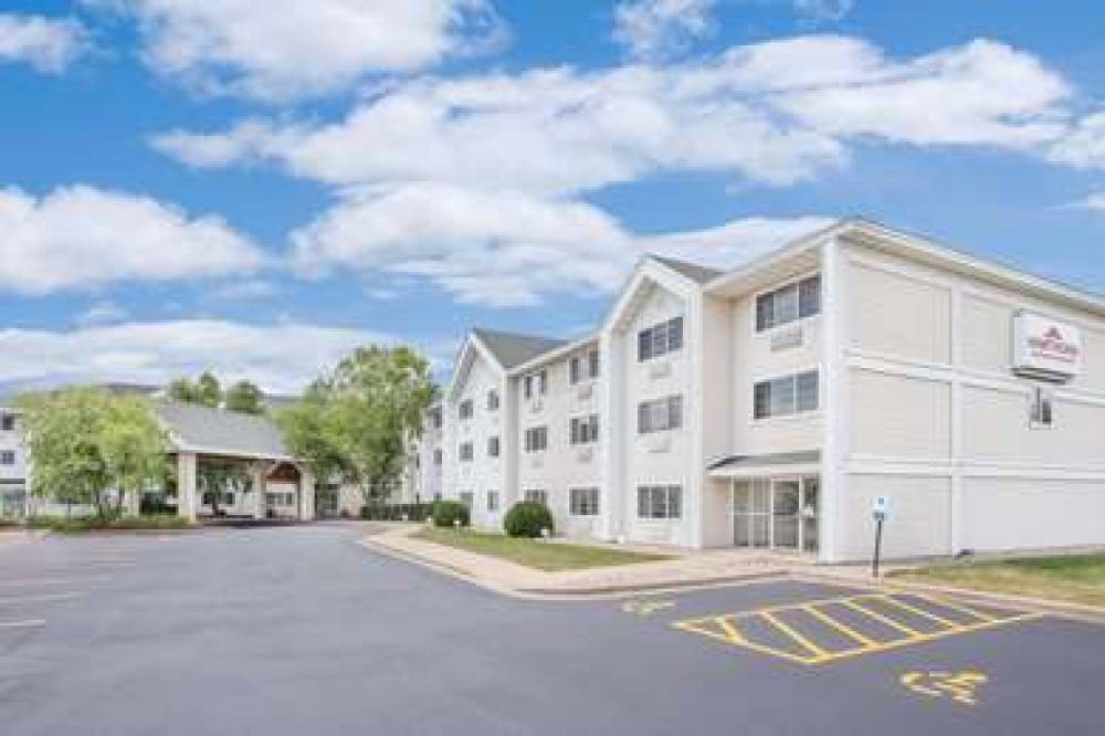 Cobblestone Suites Of Oshkosh