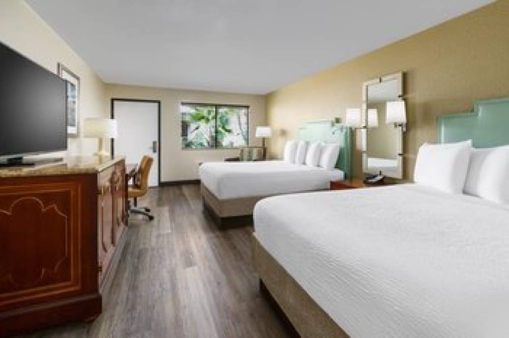 COCO KEY HOTEL WATER RESORT 1
