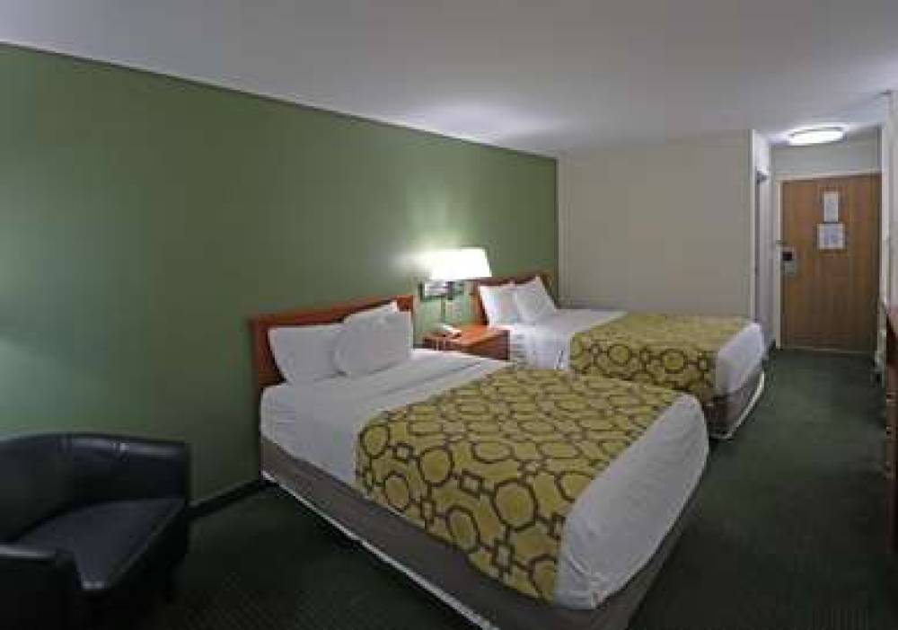 COLLEGE INN 3