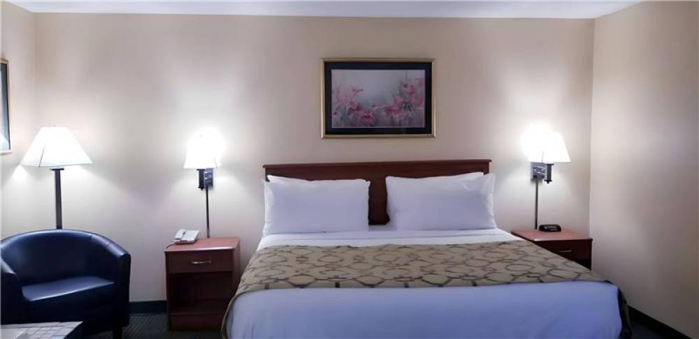 COLLEGE INN 4
